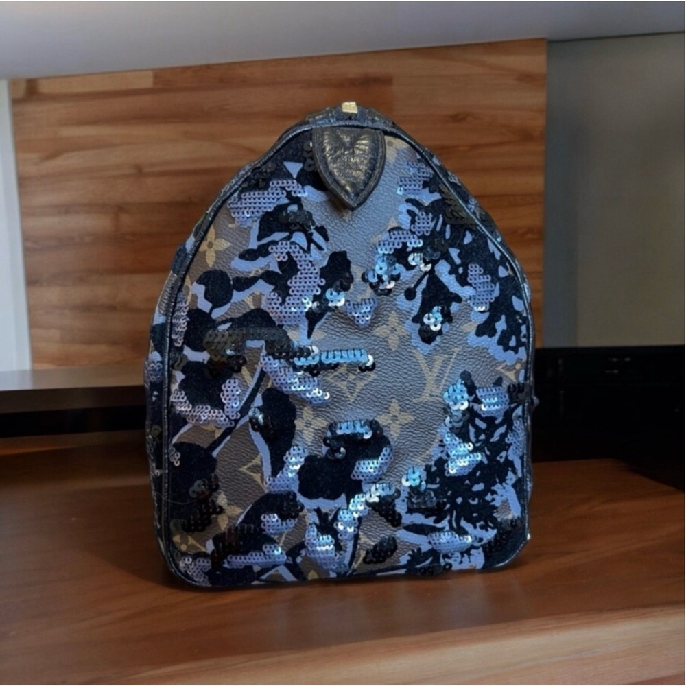 Louis Vuitton Monogram Fleur De Jais Sequin Speedy 30 Bag It is a stunning bag! - Picture 5 of 16